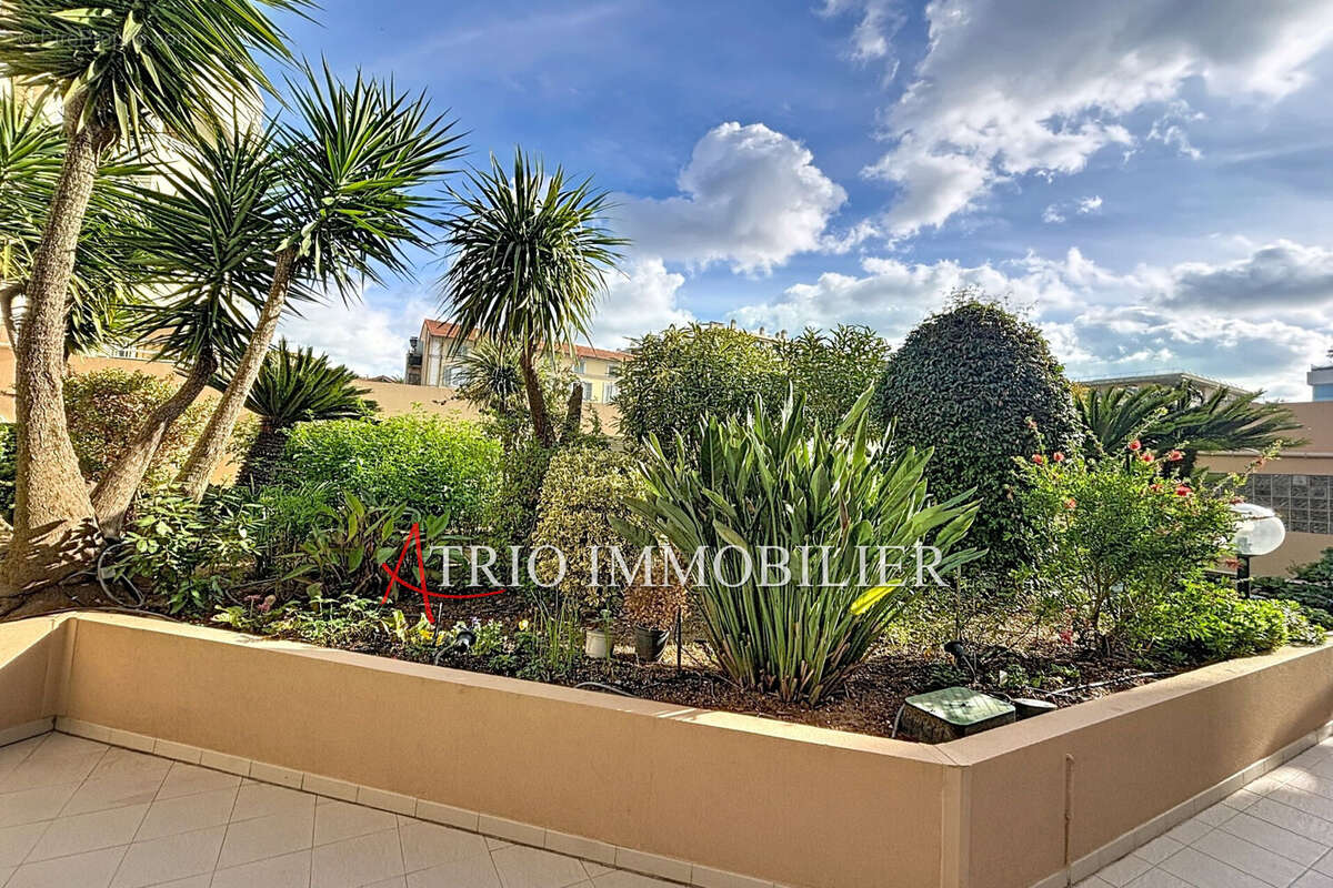 Appartement 30 m² à Cagnes-Sur-Mer  - photo 2