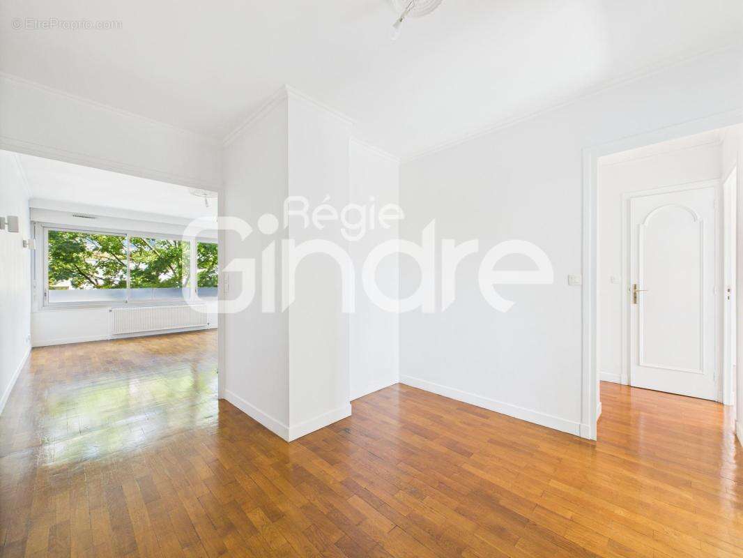 Appartement à LYON-8E