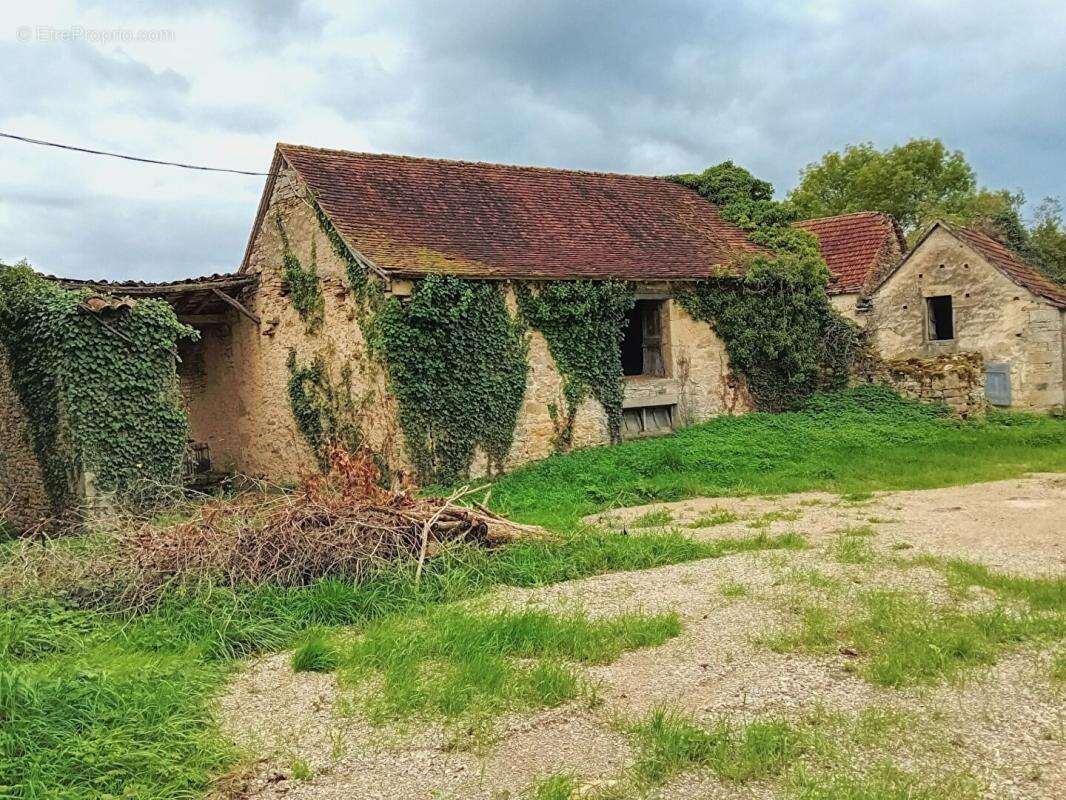 Maison à PARISOT