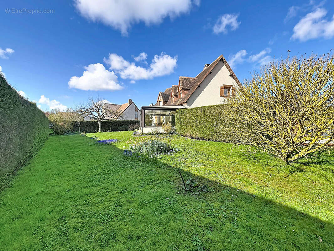Maison à BENOUVILLE