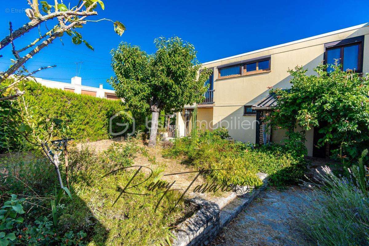 DARVAULT — Maison familiale de 95 m² avec jardin, garage et 4 chambres - photo 20