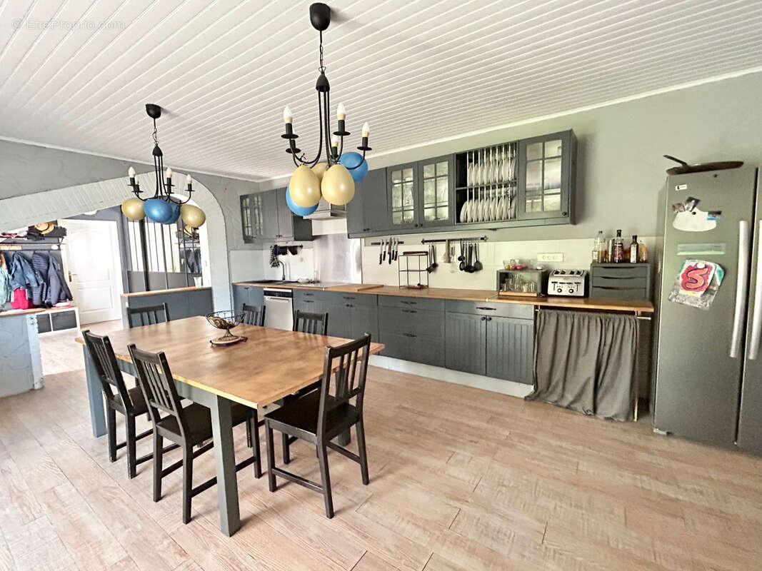 Maison à CASTETS-EN-DORTHE