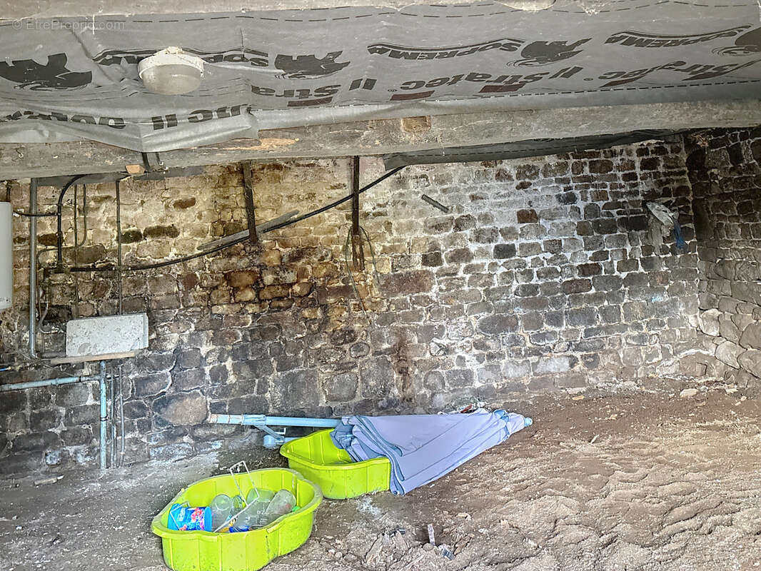 Maison à JUVIGNY-LE-TERTRE