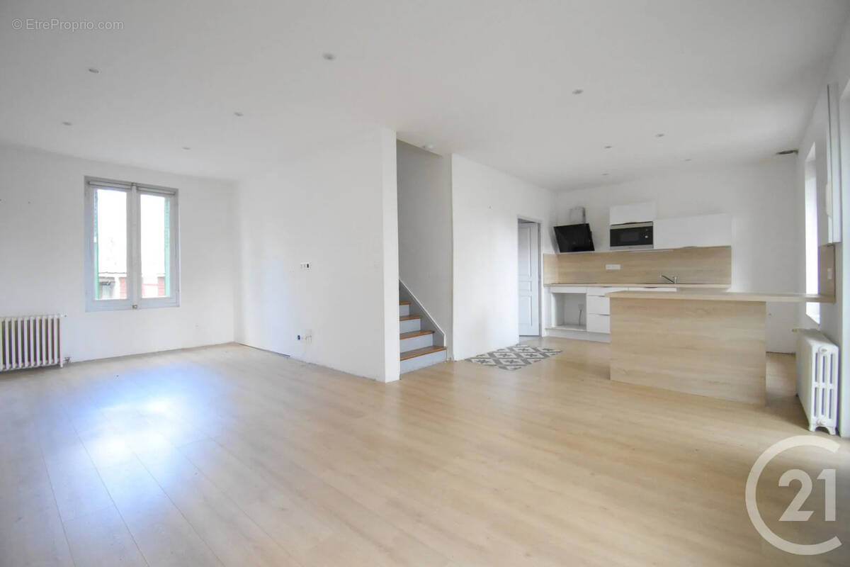 Maison à BELLERIVE-SUR-ALLIER