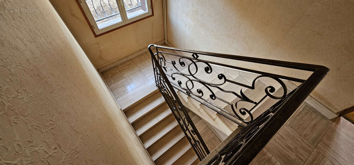 Maison à JASSANS-RIOTTIER