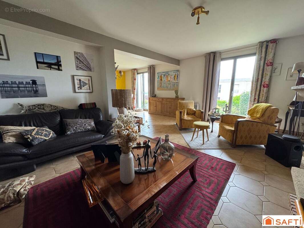 Photo 5 - Maison à CHANTELOUP-LES-VIGNES