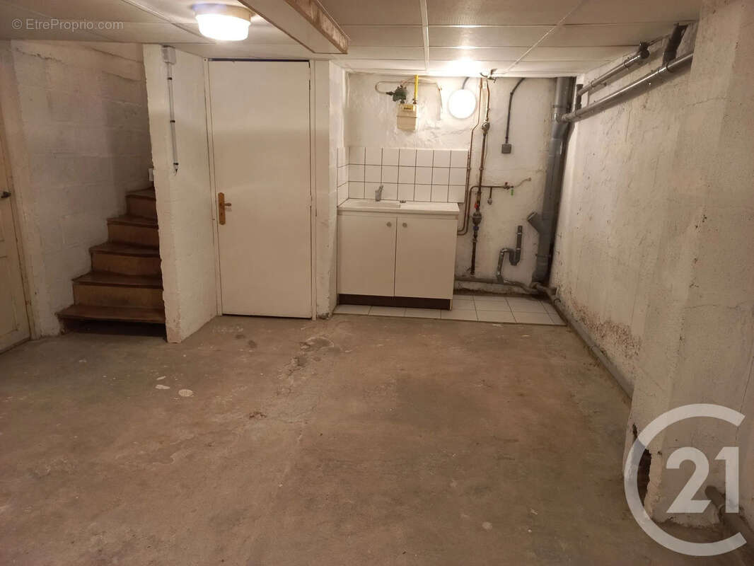 Maison à SAINT-MARCEL