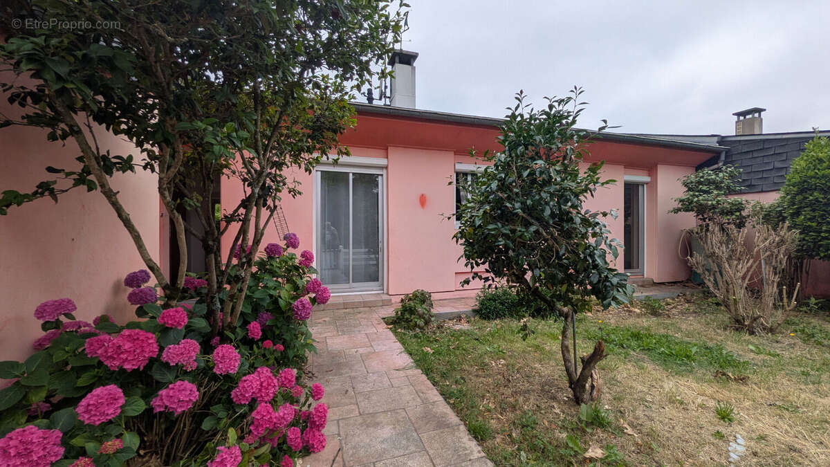 Maison Ste Luce s/ Loire centre-ville 5 pièces 113 m2 - DPE D - photo 12