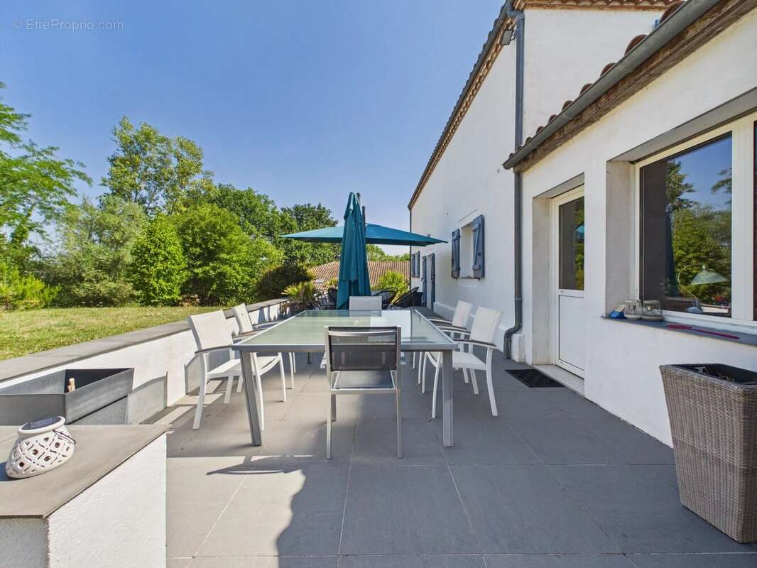 Belle propriété avec piscine et grange aménagée - photo 8