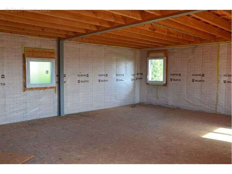 Maison à PUY-SAINT-MARTIN