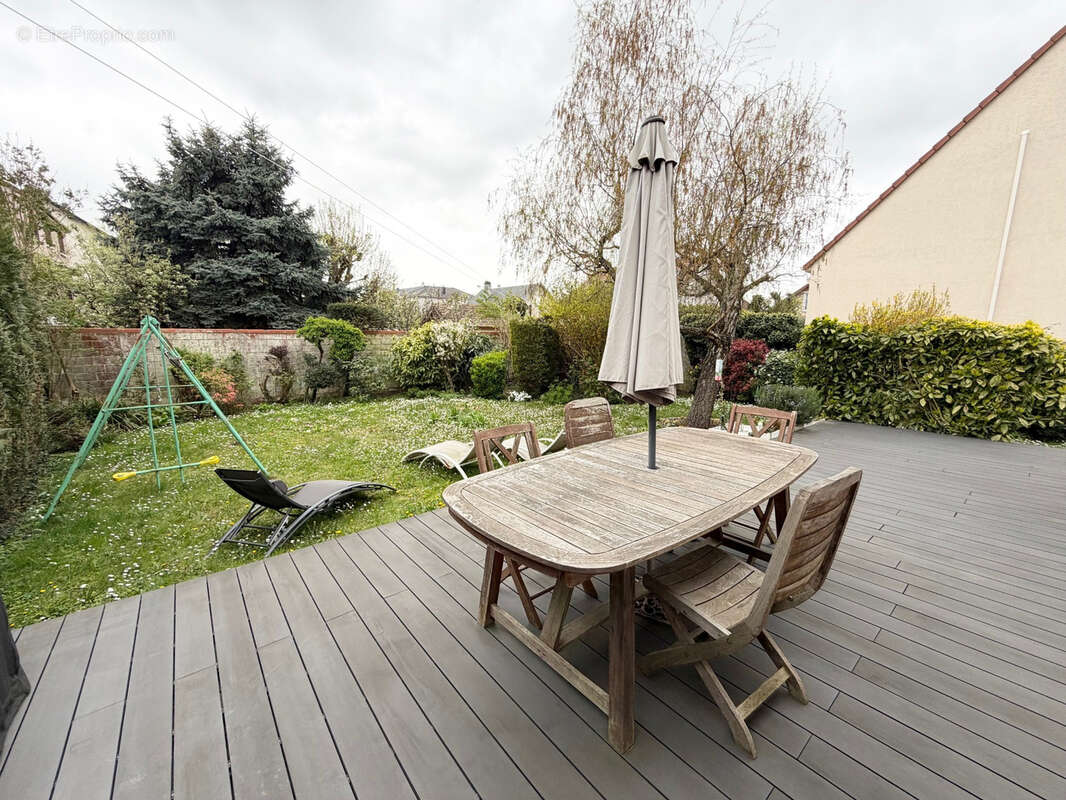 Maison à SAVIGNY-SUR-ORGE