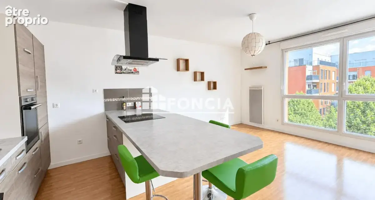  quartier champioux / prunet – avant dernier étage avec balcon - 2 pieces refait a neuf - vendu avec cuisine amenagee et equipee - photo 4