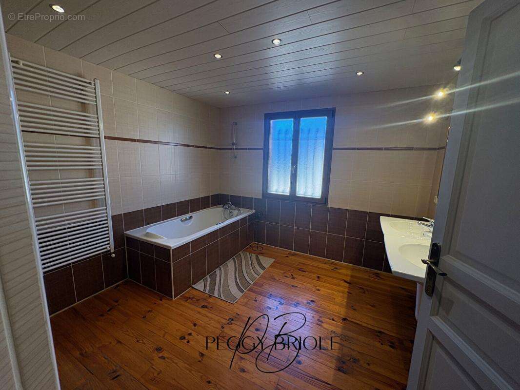 Maison à FORMIGUERES