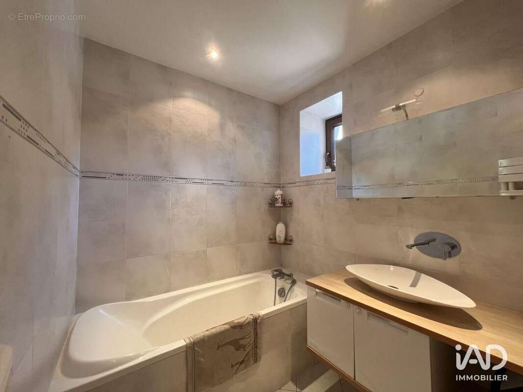 Photo 9 - Maison à CHEZERY-FORENS