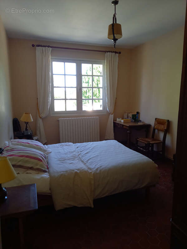 Maison à SAINT-CHRISTOLY-DE-BLAYE