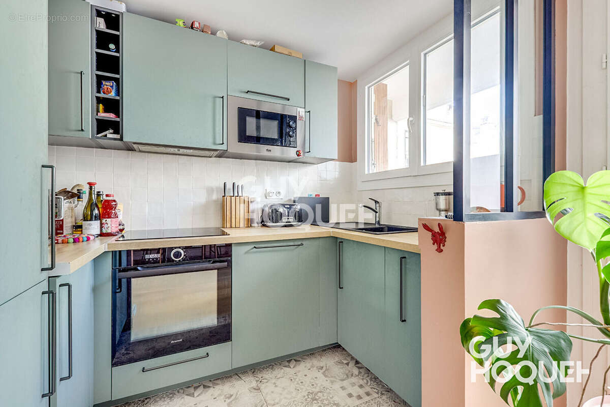 Appartement à PARIS-19E