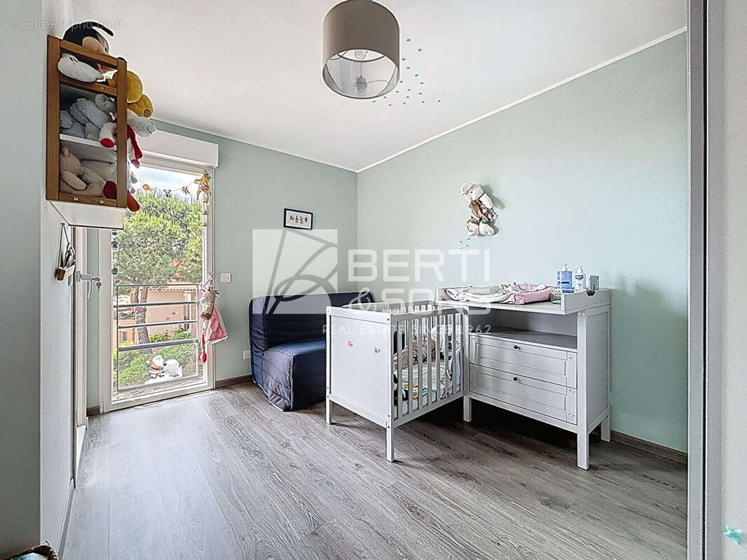 Appartement à MANDELIEU-LA-NAPOULE