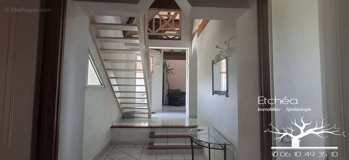Maison 117 m² à Oloron-Sainte-Marie  - photo 5