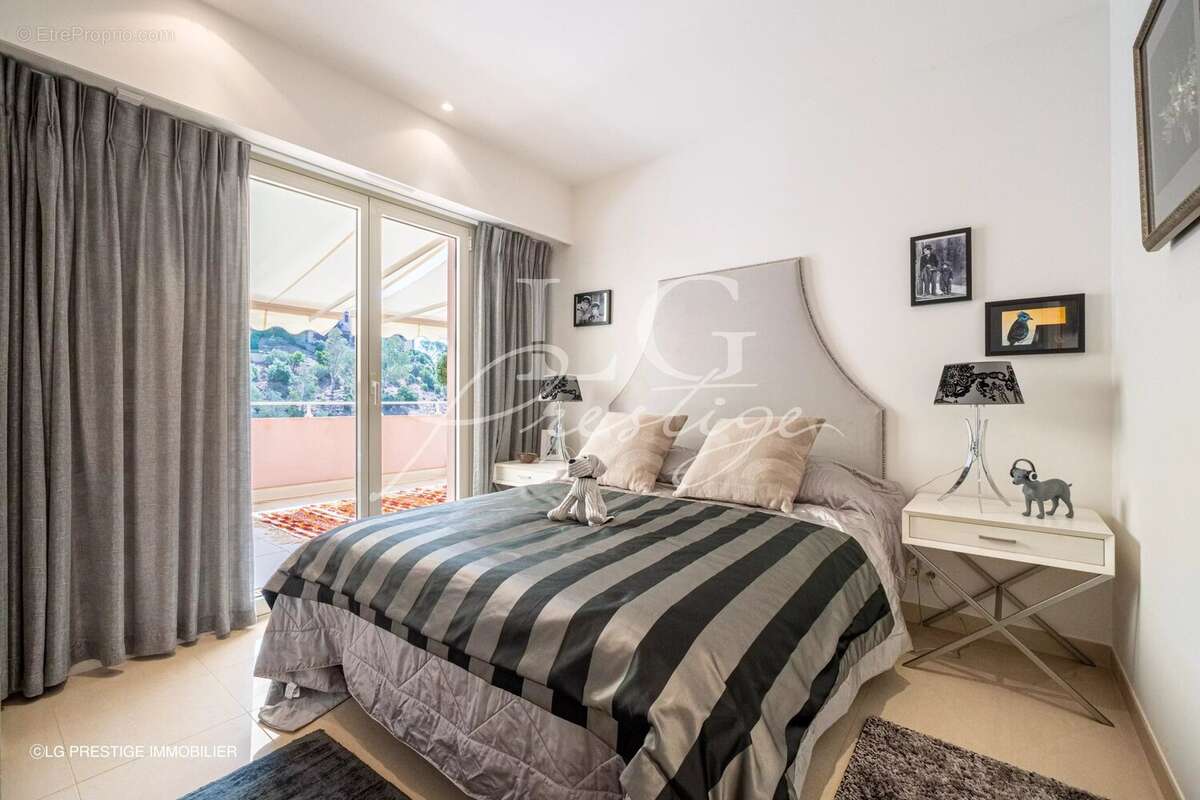 Appartement à MANDELIEU-LA-NAPOULE
