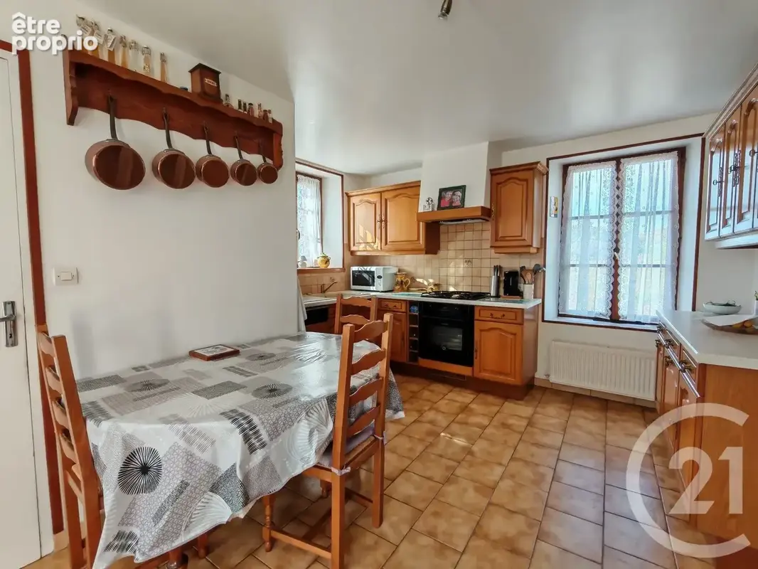 Maison 4 pièces 115 m² à vendre à Chaumont-En-Vexin (60240) - photo 2