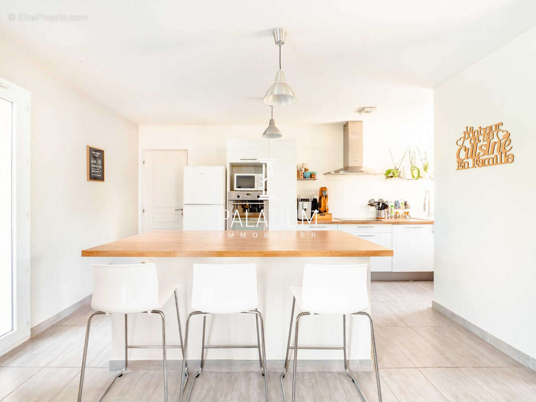 Maison à PIERREVERT