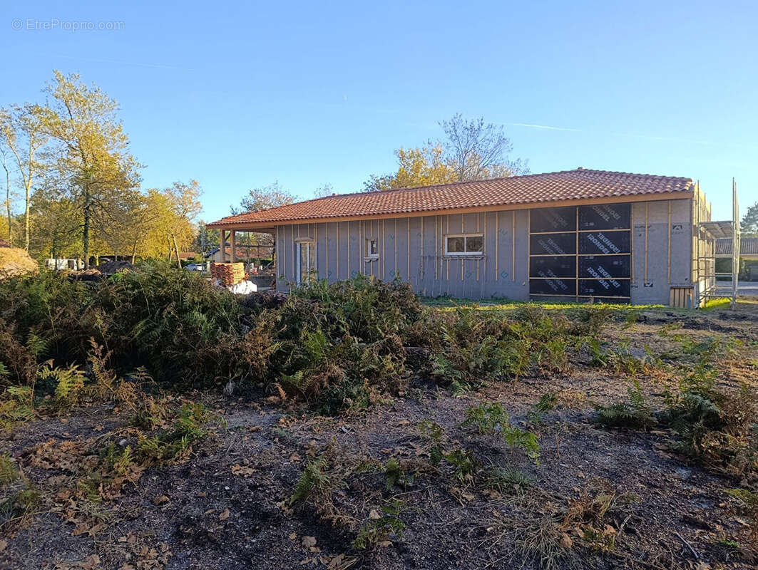 Maison à VIELLE-SAINT-GIRONS