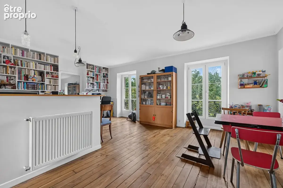 Appartement à PARIS-18E