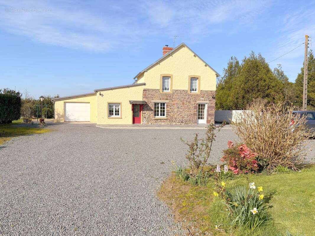 Maison à LENGRONNE