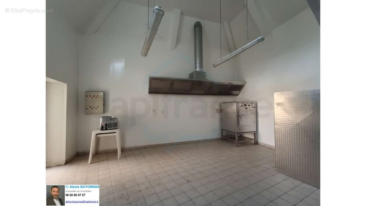 Ensemble immobilier mixte 420 m² – Centre-ville de Châteauneuf-du-Faou - photo 10