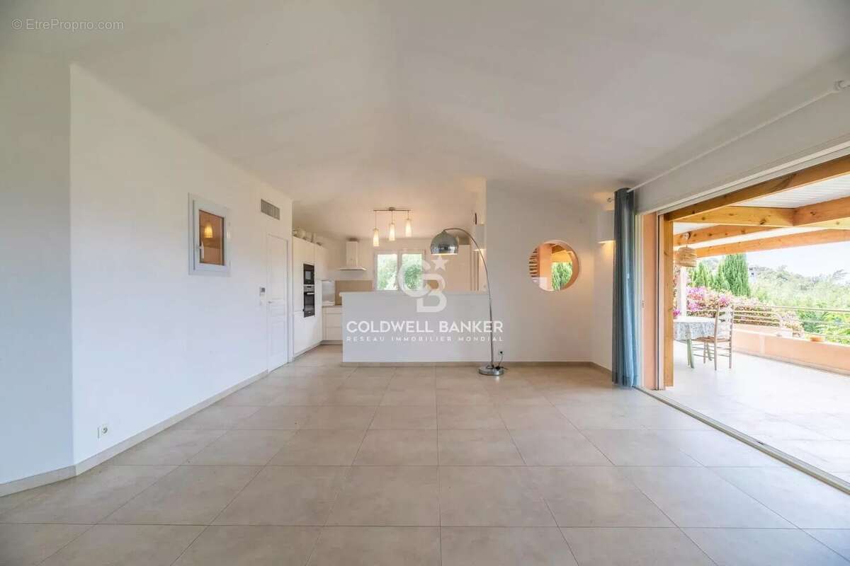 Maison à PORTO-VECCHIO