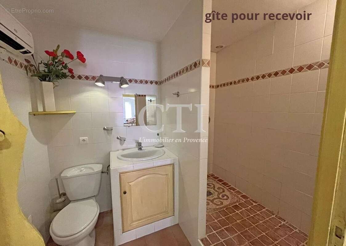 Maison à VAISON-LA-ROMAINE