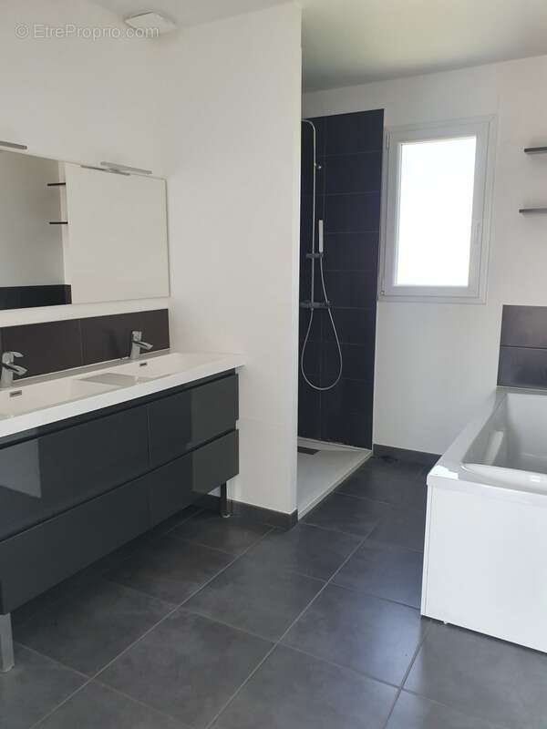 Maison à COULOUNIEIX-CHAMIERS