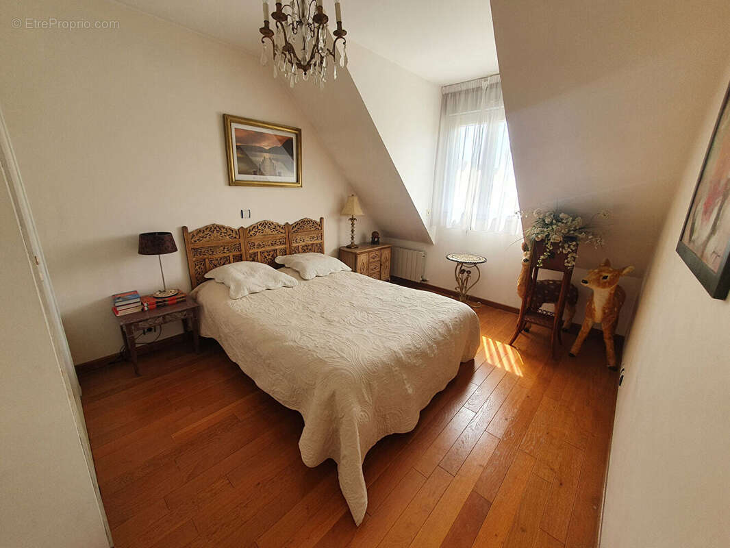 Maison à NANTEUIL-LES-MEAUX