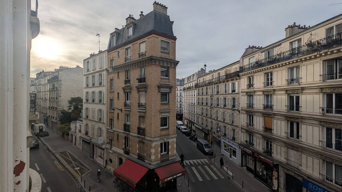 Appartement à PARIS-17E