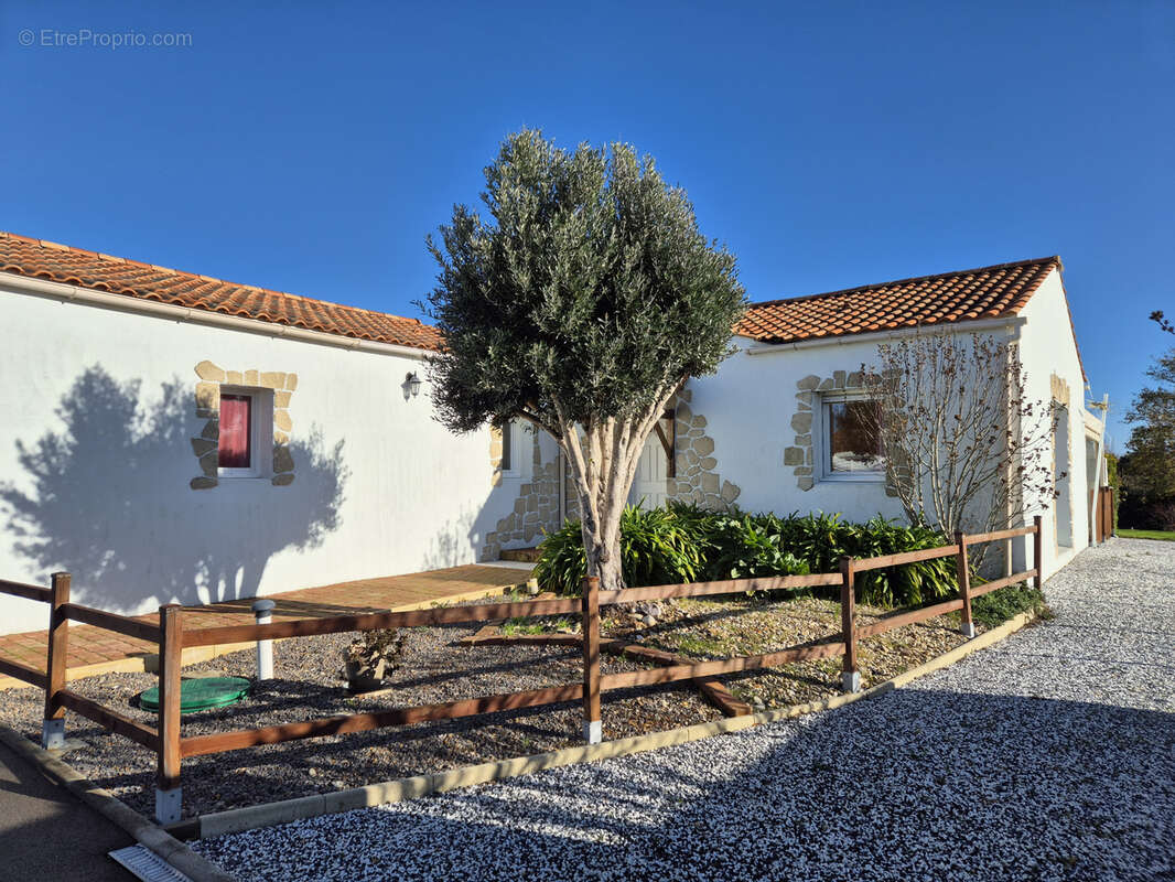 Maison à TALMONT-SAINT-HILAIRE