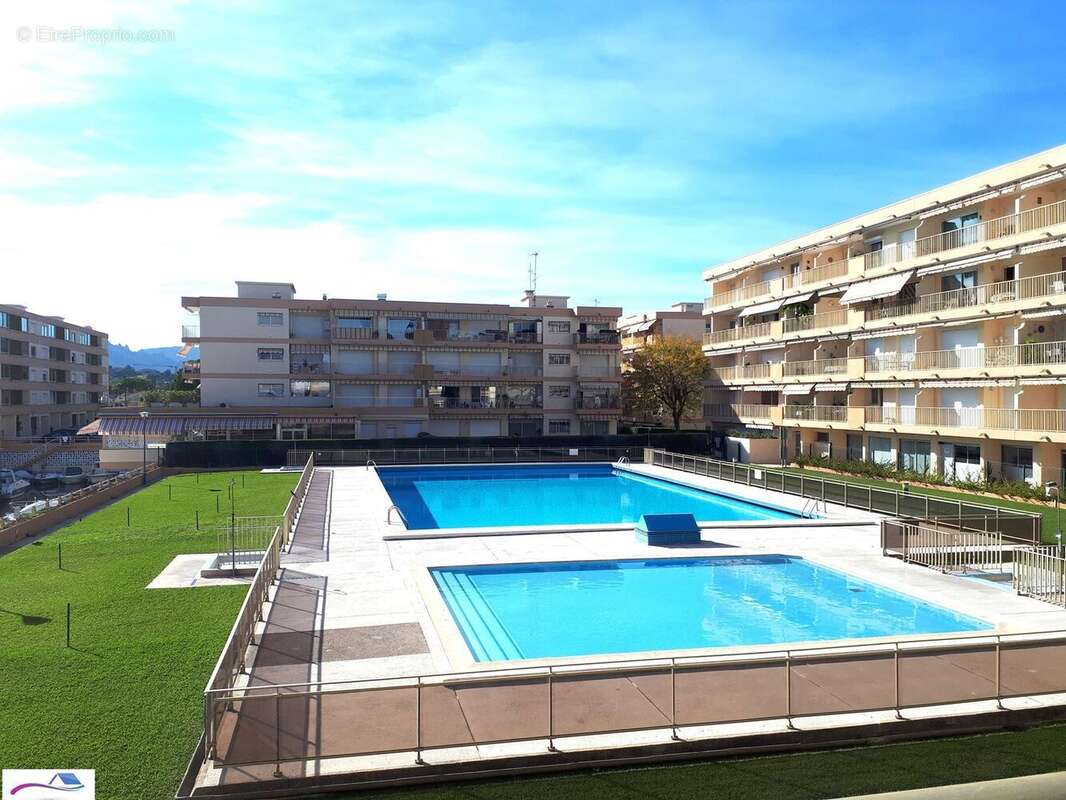 Appartement à MANDELIEU-LA-NAPOULE