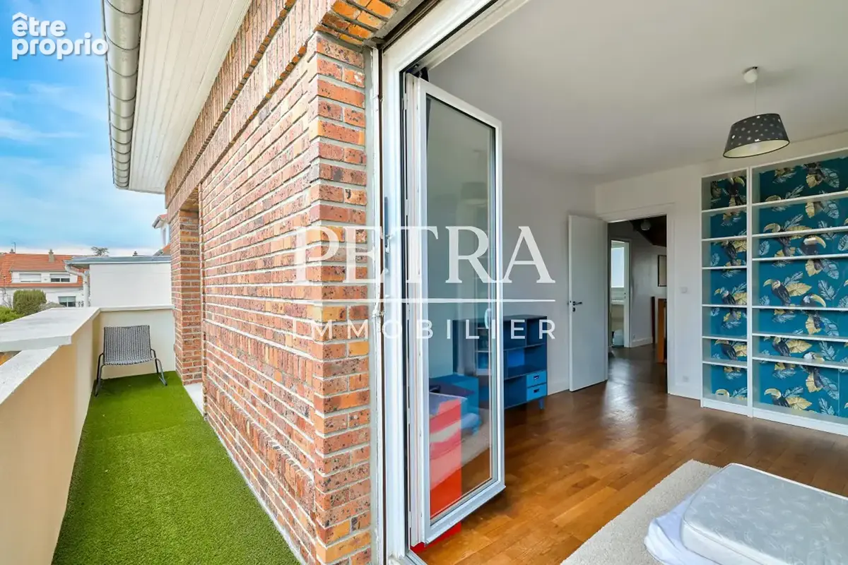 Maison L'Hay Les Roses 7 pièces 200 m2 - Quartier Blondeaux - photo 11