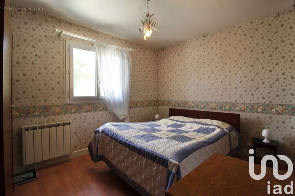 Photo 7 - Maison à VILLENEUVE-SUR-YONNE