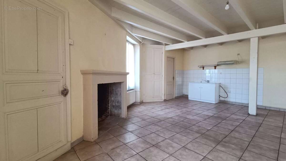 Maison à LE ROCHEREAU