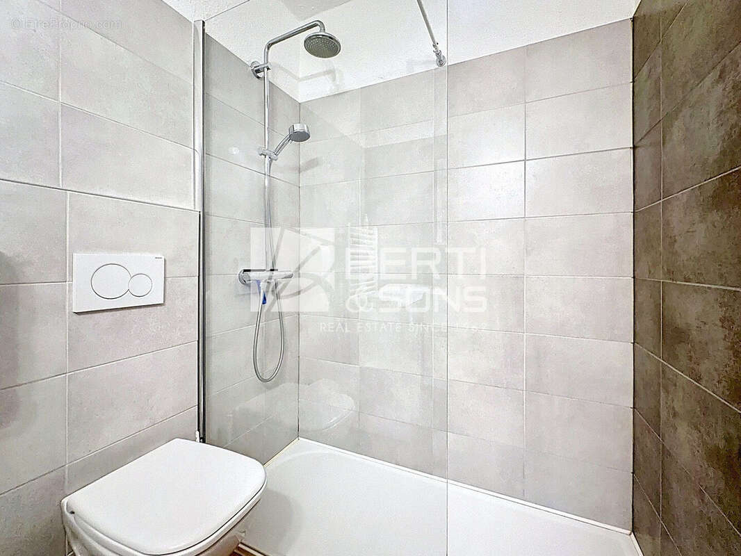 Appartement à MANDELIEU-LA-NAPOULE