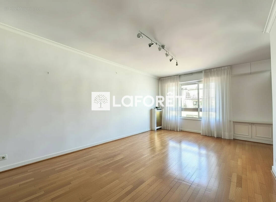 Appartement à PARIS-13E