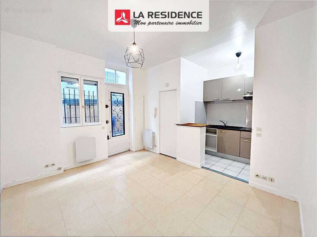 Appartement à PARIS-20E