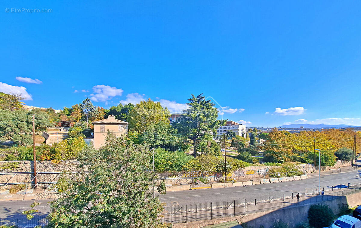 Appartement à MARSEILLE-15E