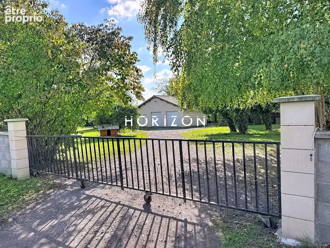 Maison 7 pièces 175 m² à vendre à Saint-Vallier (71230) - photo 5