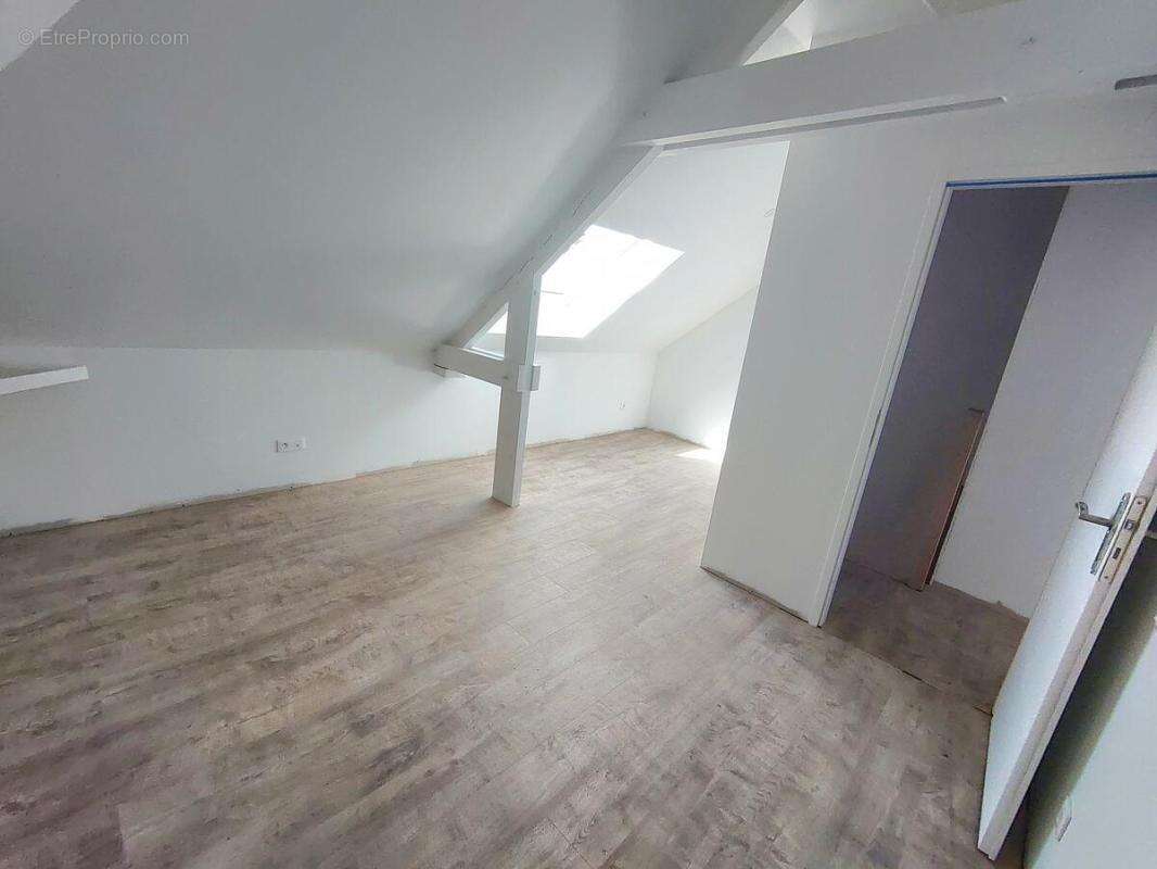 Appartement à CAILLOUET-ORGEVILLE