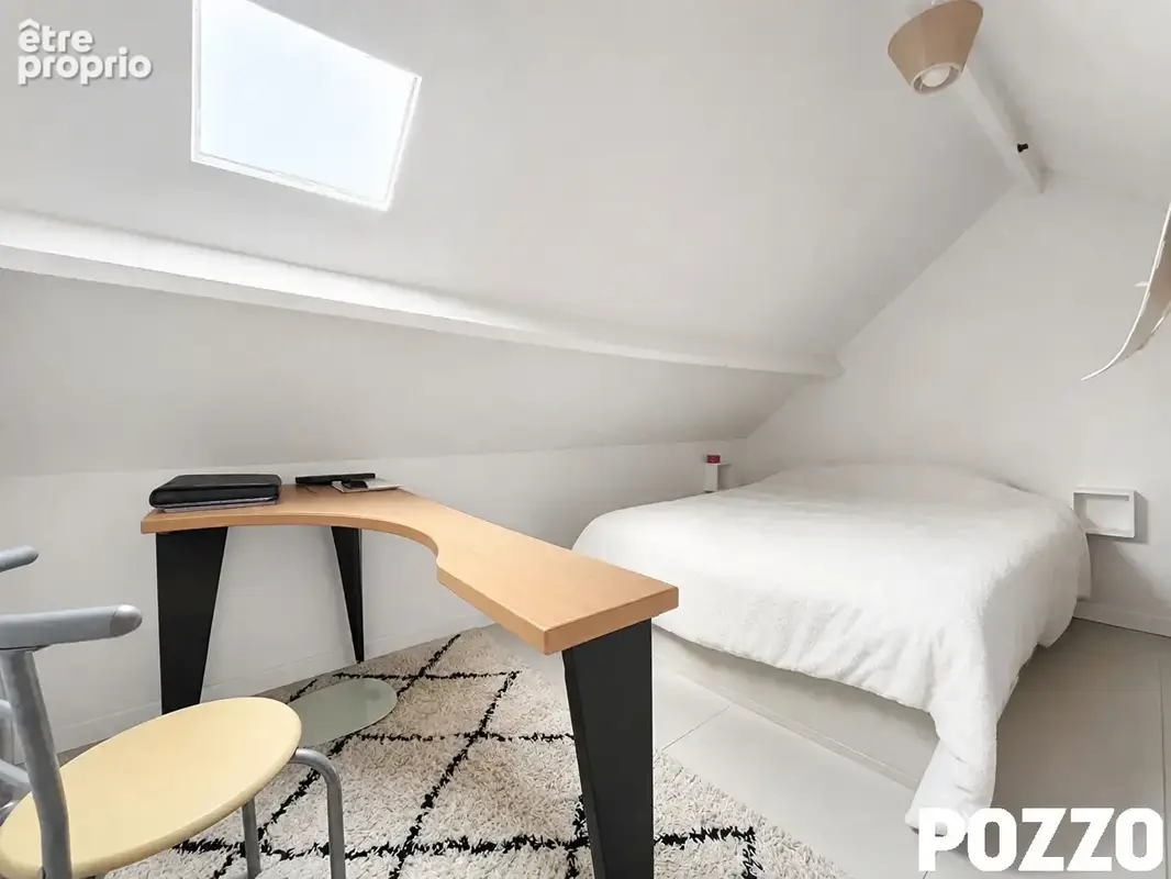 Maison lumineuse, 5ch avec terrasse, garage et dépendance, proche centre-ville de coutances - photo 16