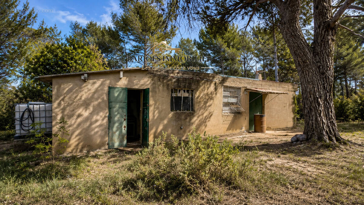 Maison à TAVERNES