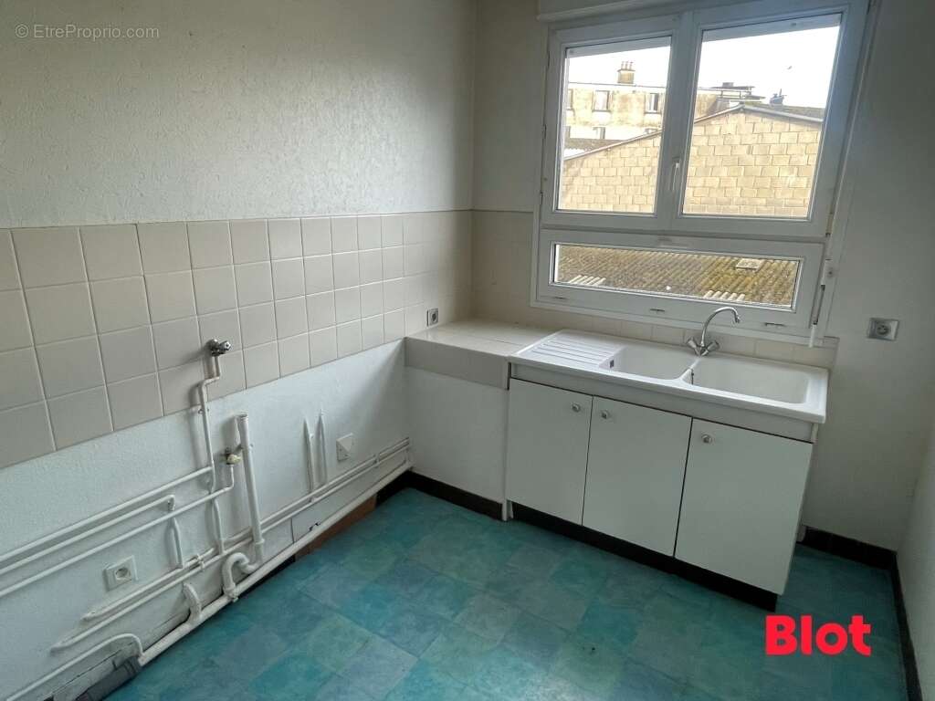Appartement à FOUGERES
