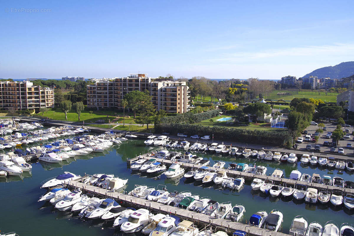 Appartement à MANDELIEU-LA-NAPOULE