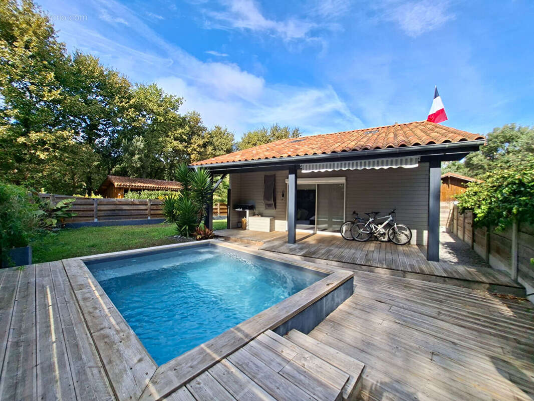 Maison à MOLIETS-ET-MAA